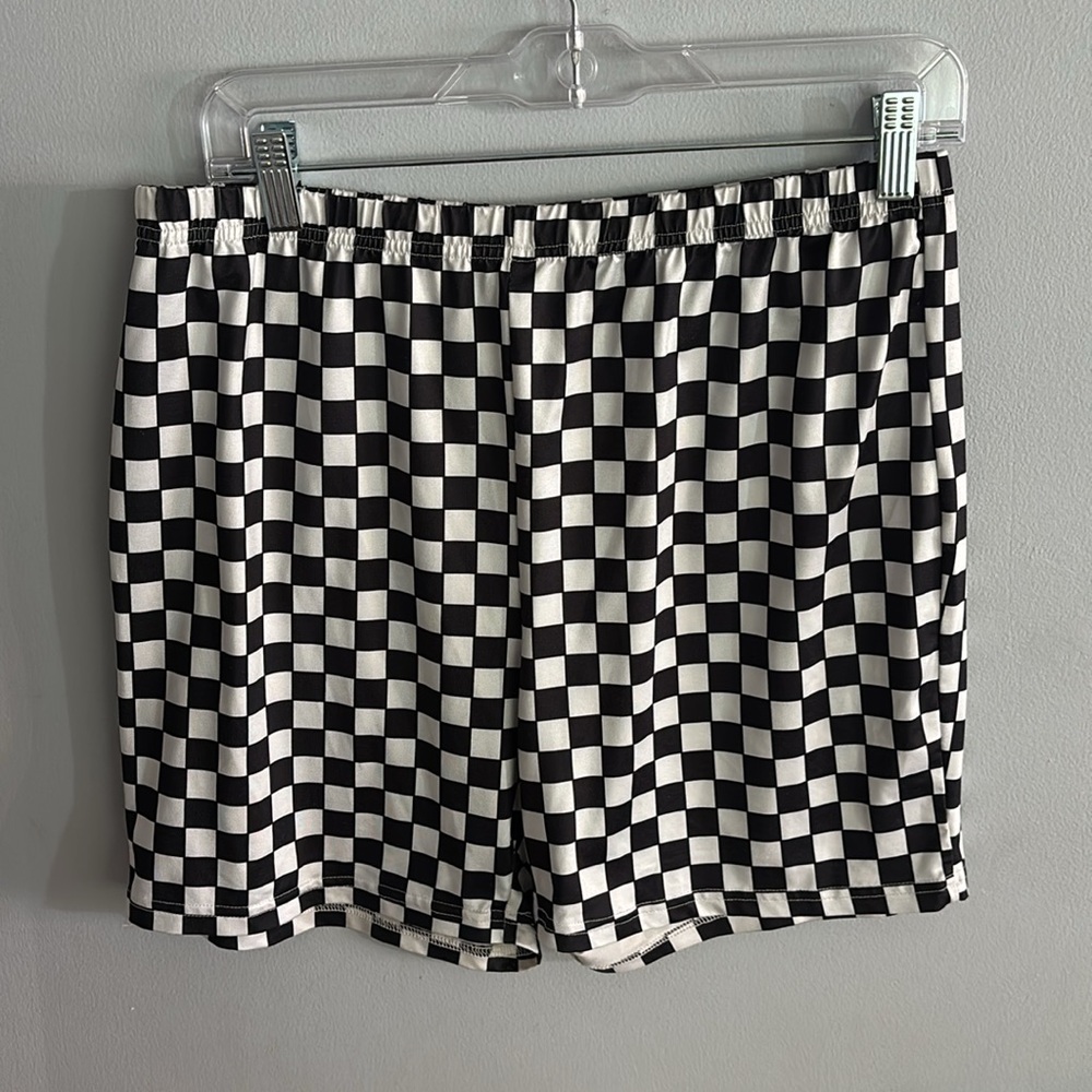 Checkered Bike Shorts - Picture 6 of 7